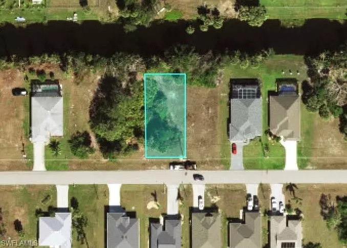 Rotonda West, FL 33947,130 Albatross RD