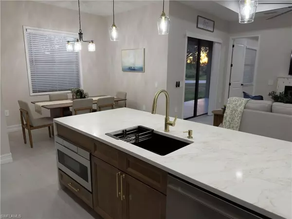 Lehigh Acres, FL 33974,810 Sentinela BLVD