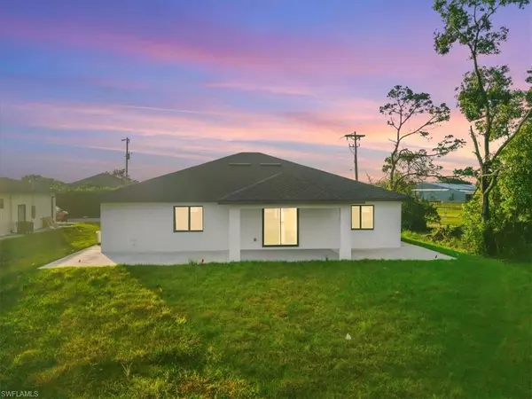 Lehigh Acres, FL 33974,541 Chalet AVE S