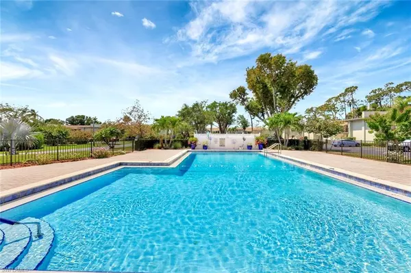 Fort Myers, FL 33907,7400 College PKWY #5A