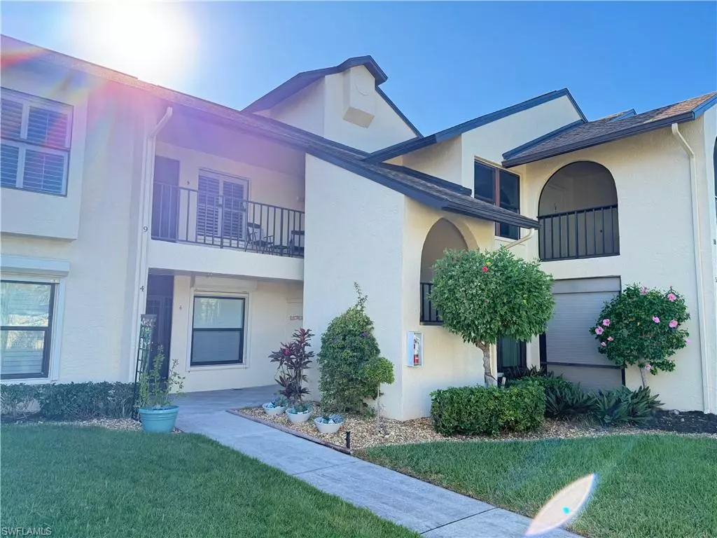 Fort Myers, FL 33919,8382 Charter Club CIR #9