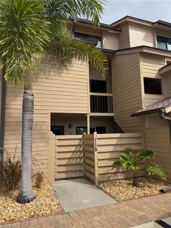 Fort Myers Beach, FL 33931,894 Buttonwood DR #115