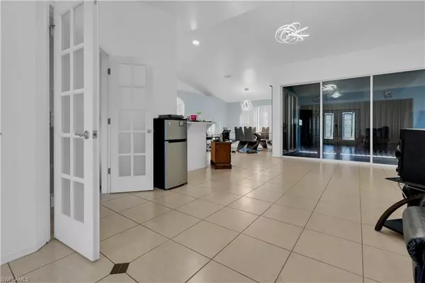 Lehigh Acres, FL 33972,2402 E 14th ST