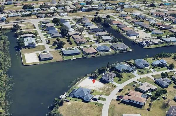 Cape Coral, FL 33990,1301 SE 5th CT