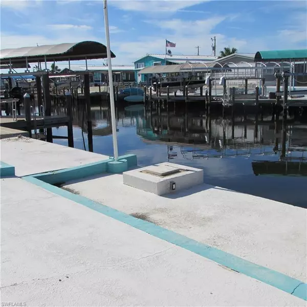 St. James City, FL 33956,3099 Binnacle LN