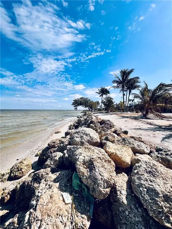 Bokeelia, FL 33922,8315 Main ST