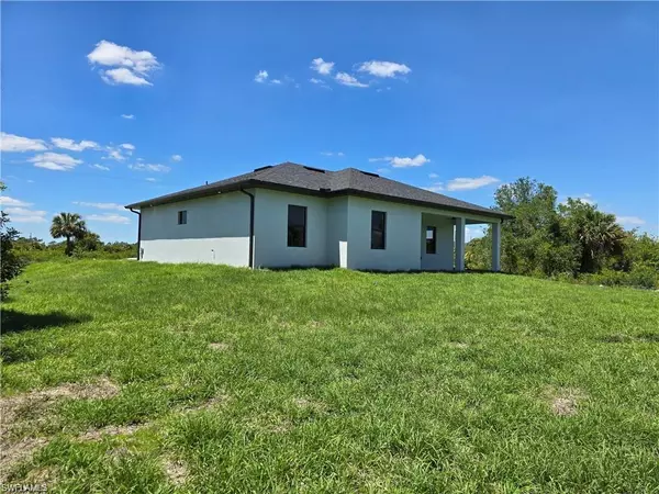 1011 HARWOOD AVE S, Lehigh Acres, FL 33974