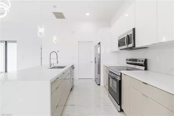 Lehigh Acres, FL 33974,321 Peerless ST