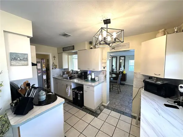 Lehigh Acres, FL 33936,100 Davis RD