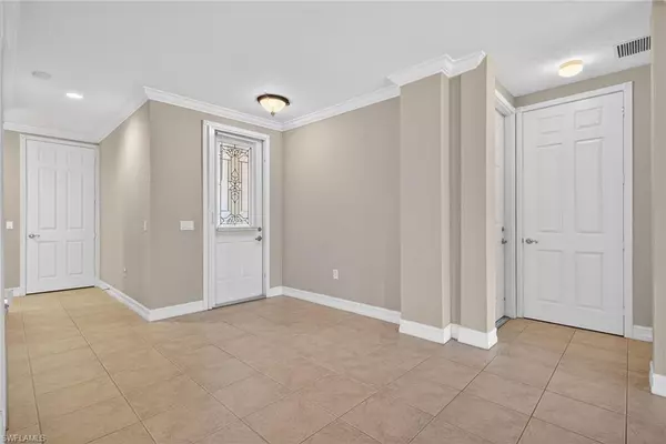 Fort Myers, FL 33966,12030 Lucca ST #102