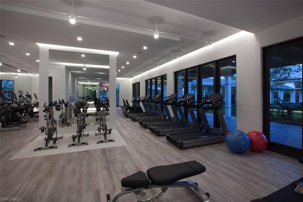 Naples, FL 34110,13935 Old Coast RD #902