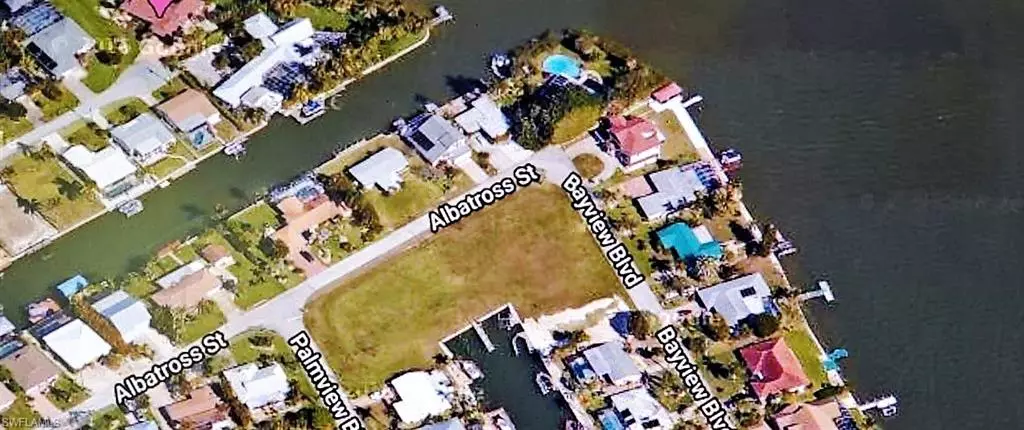 276 Albatross ST, Fort Myers Beach, FL 33931