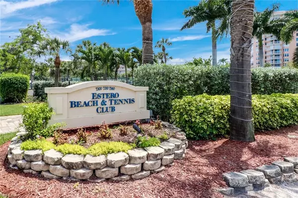 Fort Myers Beach, FL 33931,7330 Estero BLVD #907