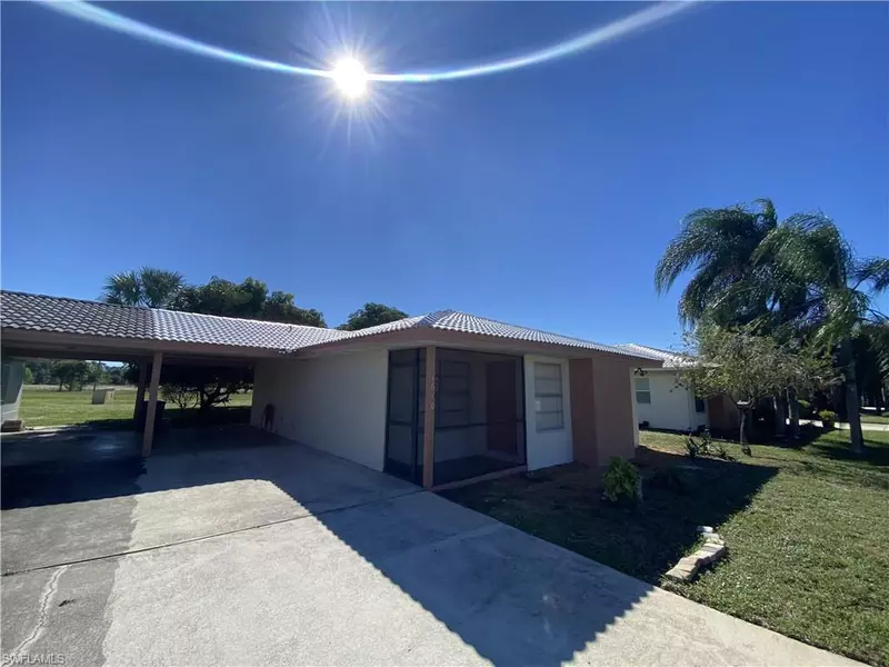 1610 Ridgecrest ST, Lehigh Acres, FL 33936