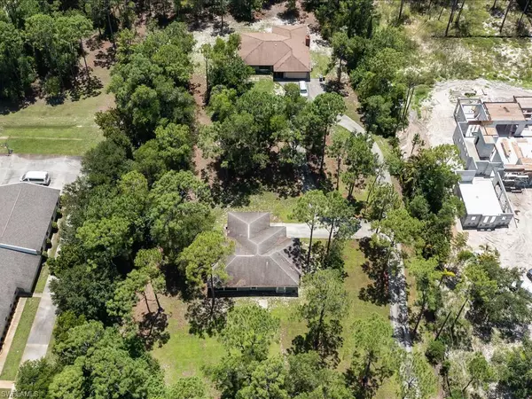 Naples, FL 34119,5880 Autumn Oaks LN