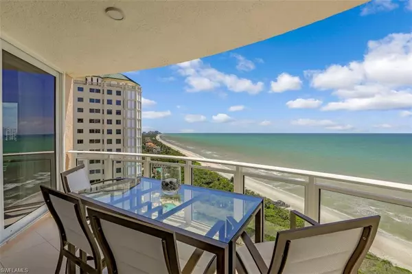 Naples, FL 34108,8231 Bay Colony DR #1702