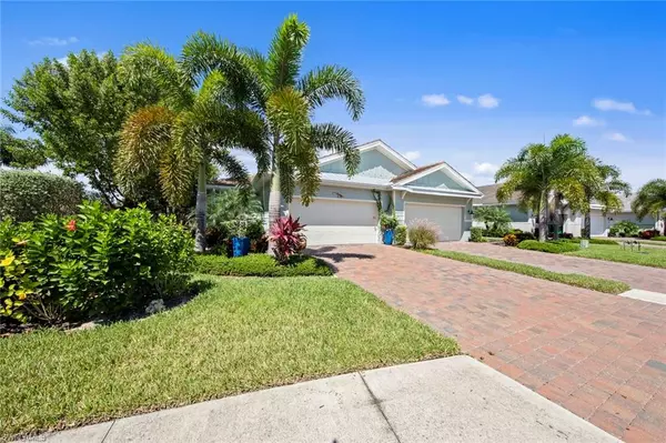 Naples, FL 34114,14529 Edgewater CIR