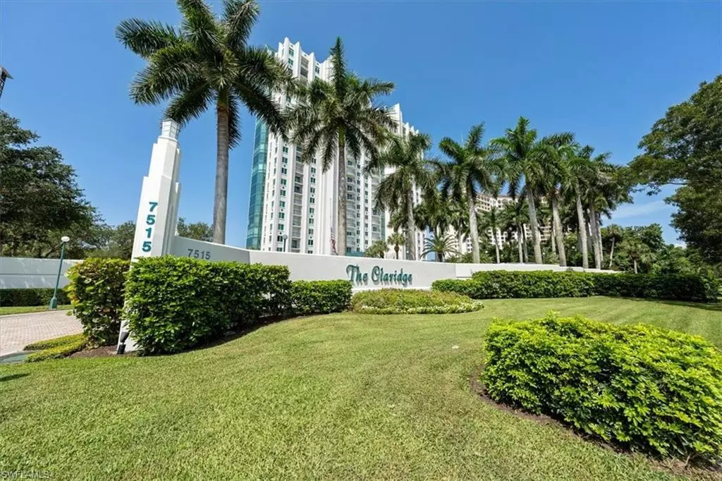 Naples, FL 34108,7515 Pelican Bay BLVD #14A