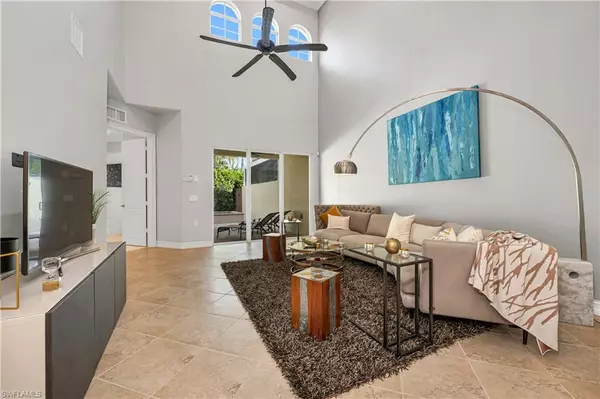 Naples, FL 34103,4819 West Blvd CT #103