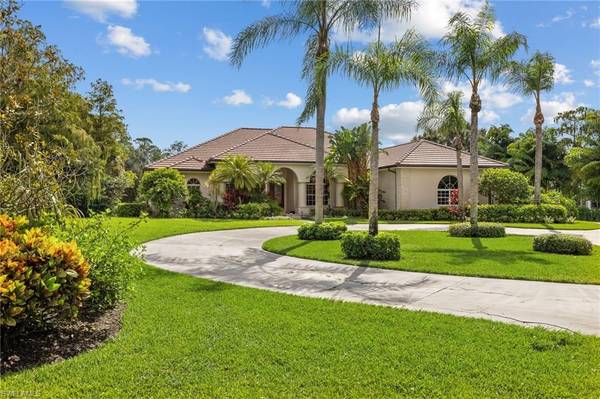 150 Logan BLVD S, Naples, FL 34119