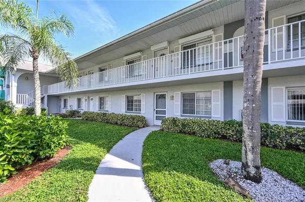 324 Belina DR #907, Naples, FL 34104