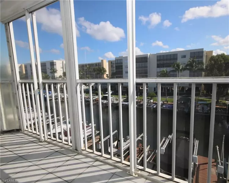 4511 Bay Beach LN #311, Fort Myers Beach, FL 33931