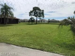 Lehigh Acres, FL 33936,19400 Orchidtree CT