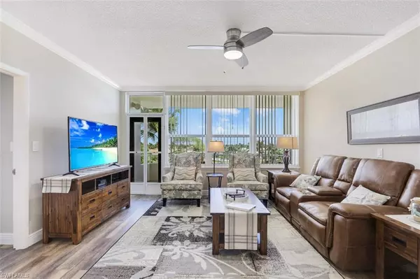 Marco Island, FL 34145,220 Seaview CT #504