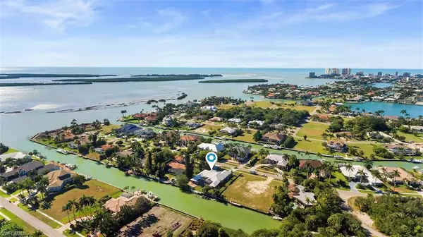 Marco Island, FL 34145,921 Scott DR