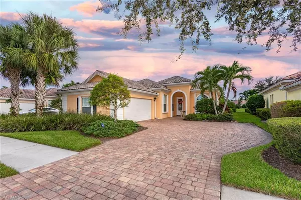 7256 Carducci CT, Naples, FL 34114