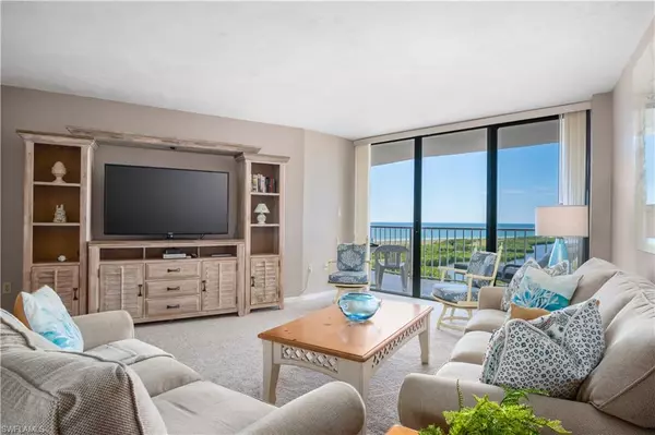 Marco Island, FL 34145,320 Seaview CT #1608