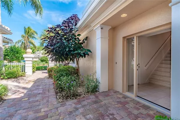 Naples, FL 34114,3940 Deer Crossing CT #203