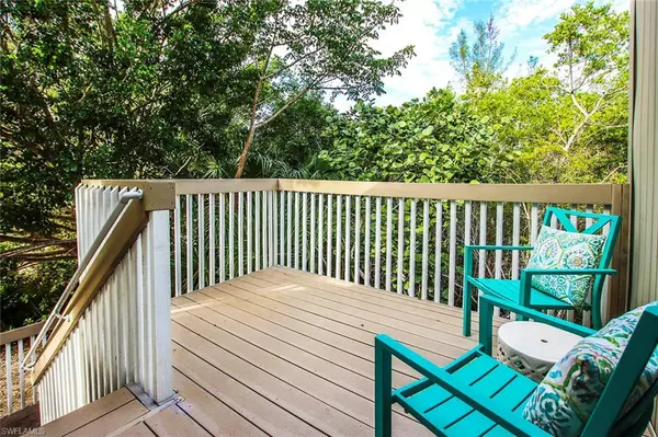 Sanibel, FL 33957,1799 MIDDLE GULF DR #109