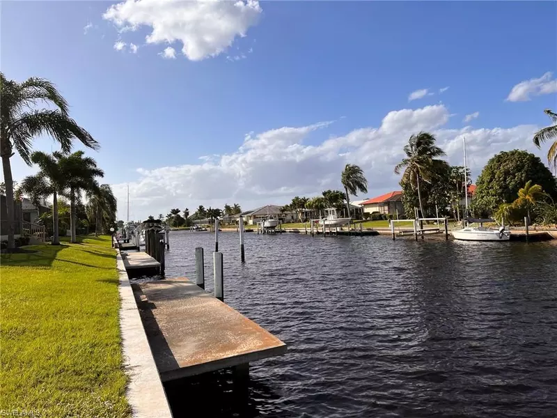 2126 Via Veneto DR, Punta Gorda, FL 33950