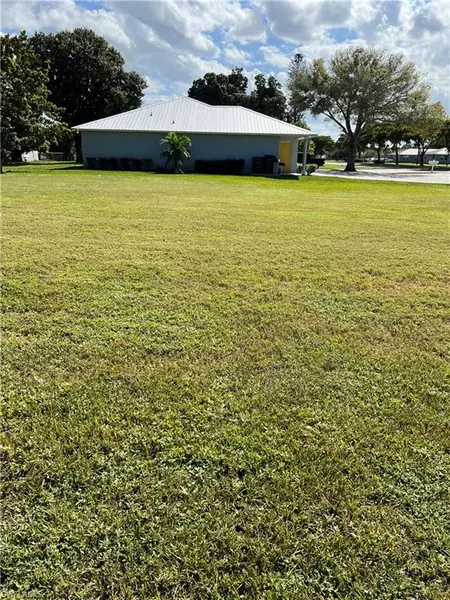 511 Bond ST, Clewiston, FL 33440