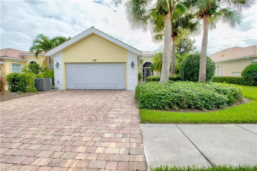 7608 Garibaldi CT, Naples, FL 34114