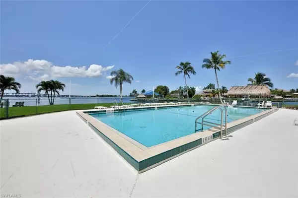 Cape Coral, FL 33904,4280 SE 20th PL #308