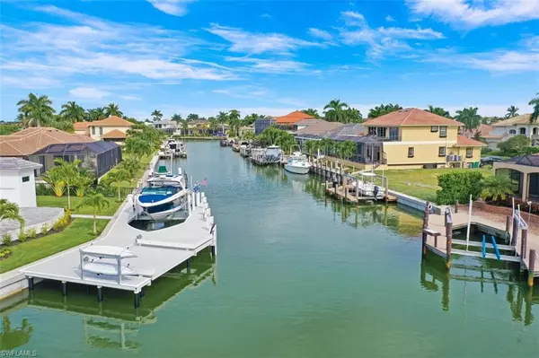 Marco Island, FL 34145,448 Parkhouse CT