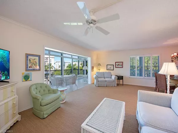 2880 Gulf Shore BLVD N #401, Naples, FL 34103