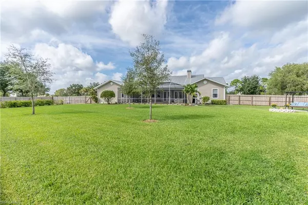 Alva, FL 33920,16680 Oak Grove CT