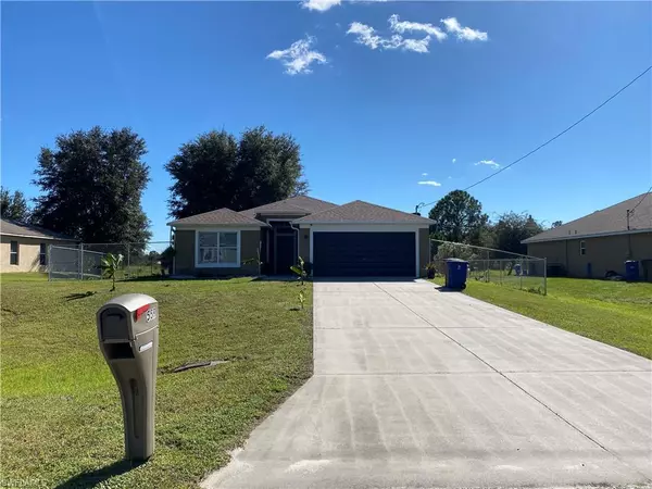 559 WINDERMERE DR, Lehigh Acres, FL 33972