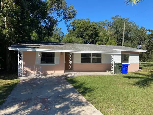 Fort Myers, FL 33916,307 Clara ST