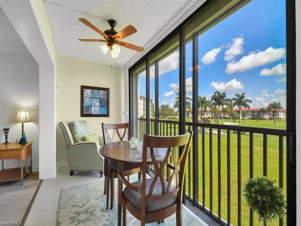 57 High Point CIR W #203, Naples, FL 34103