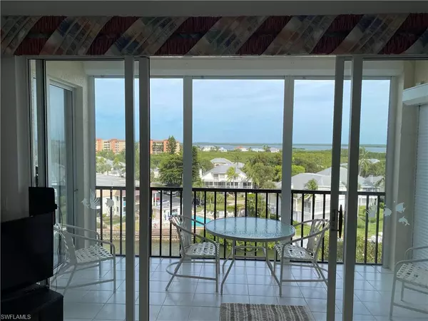 Fort Myers Beach, FL 33931,4451 Bay Beach LN #464