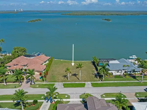 Marco Island, FL 34145,453 Pepperwood CT