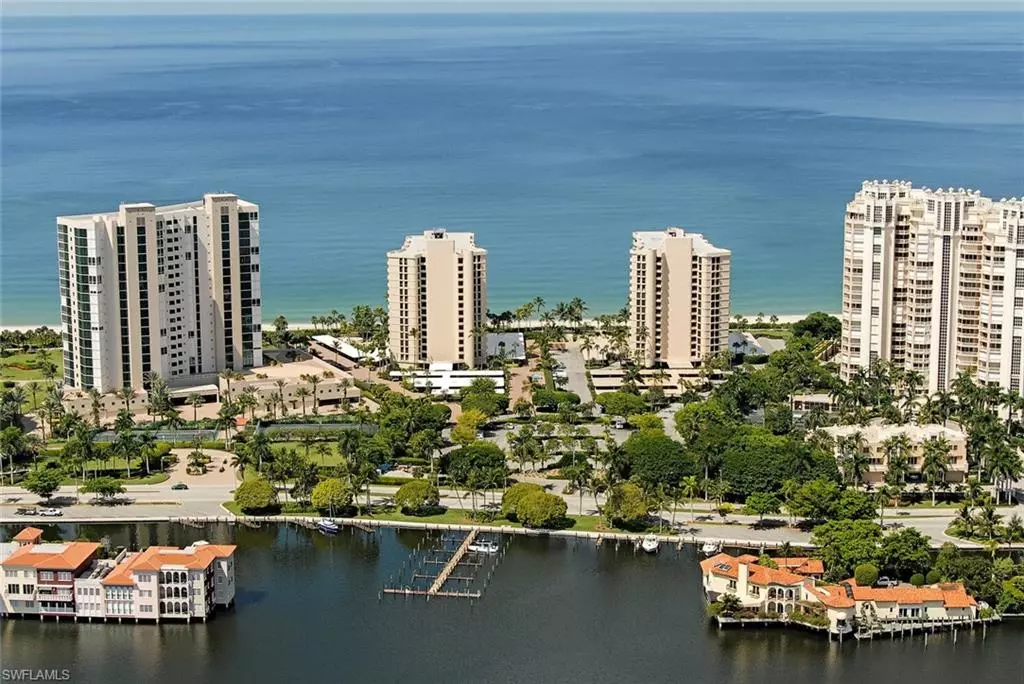 Naples, FL 34103,4005 Gulf Shore BLVD N #502