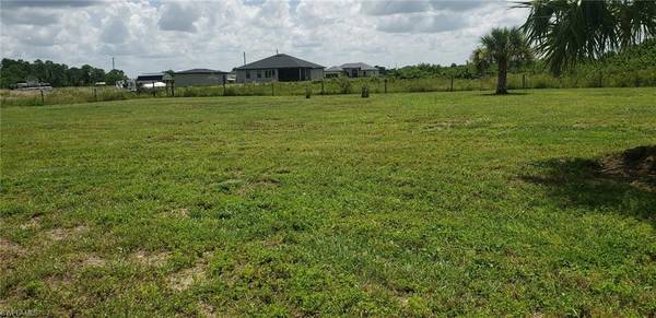 7799 17 PL, Labelle, FL 33935