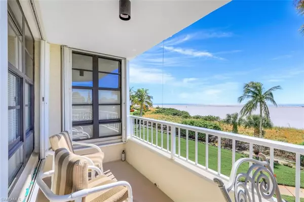 Marco Island, FL 34145,260 Seaview CT #212