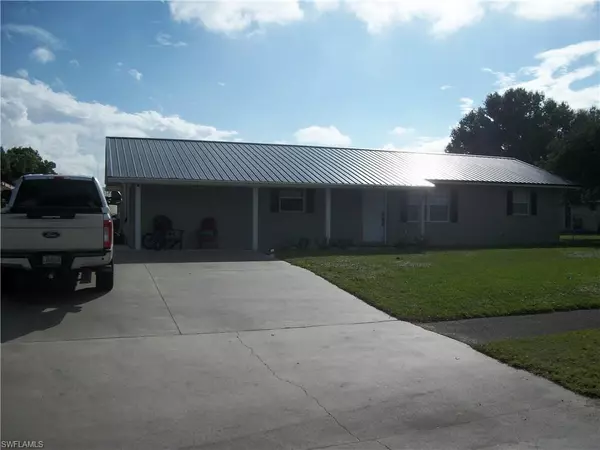 Clewiston, FL 33440,202 E Sugarland CIR