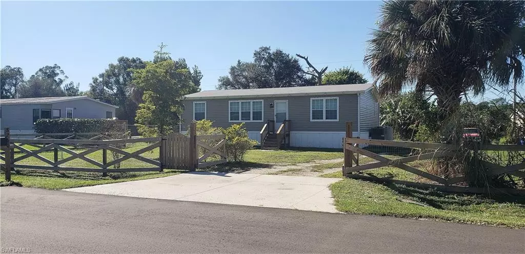 8260 Marx DR, North Fort Myers, FL 33917